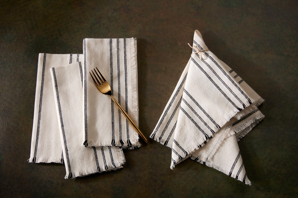 Slub Dobby Napkins - Set of 4- 100% Cotton - Ivory/Black